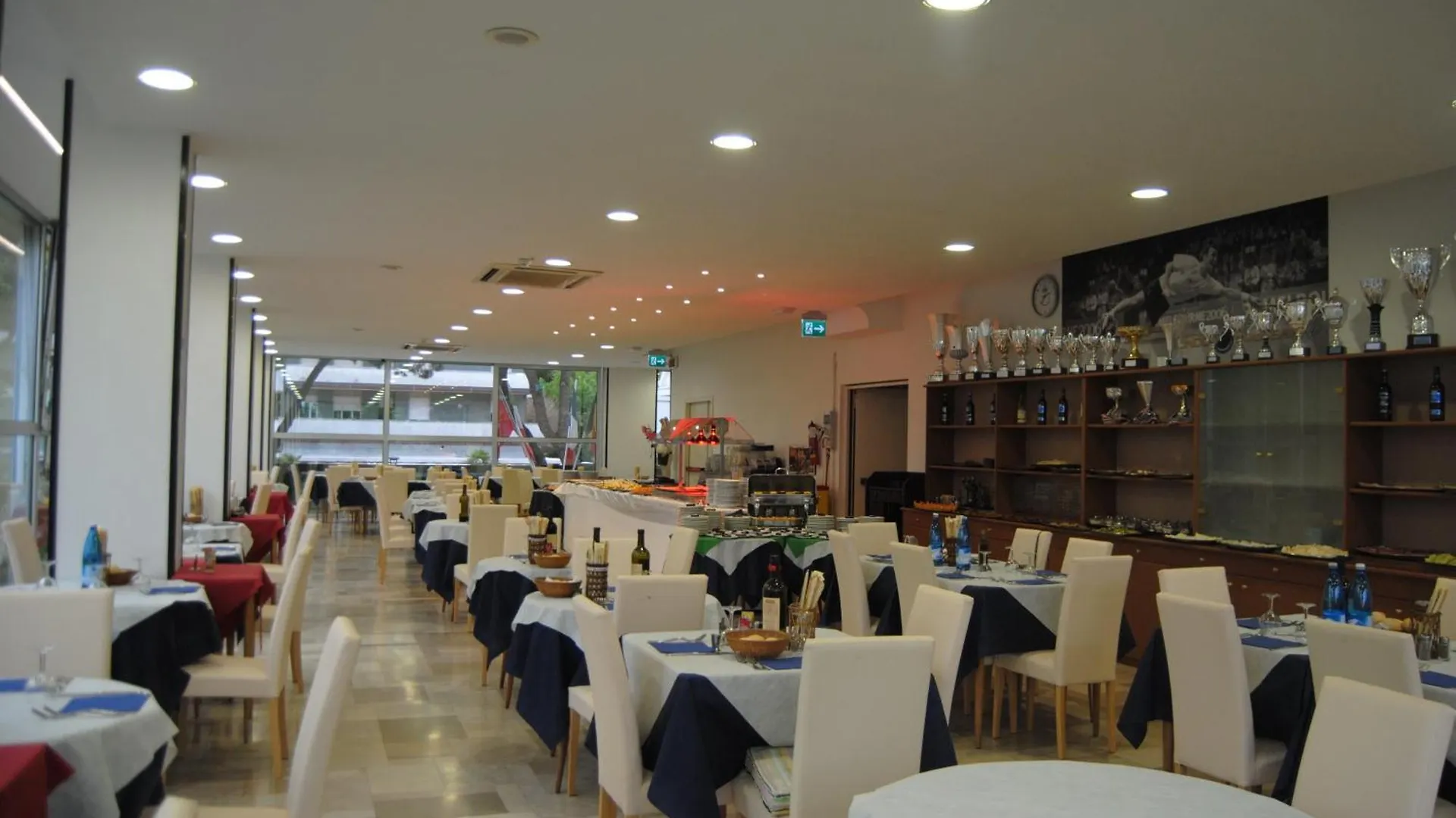 Hotel Carlton Риччоне 3*,  Италия